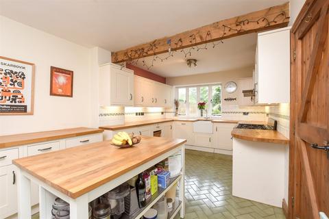 4 bedroom link detached house for sale, Painters Forstal, Faversham, Kent