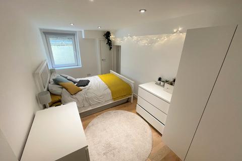 2 bedroom apartment to rent, Prestbury Road, Cheltenham GL52