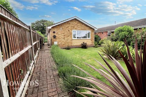 3 bedroom detached bungalow for sale, Heather Road, Belton