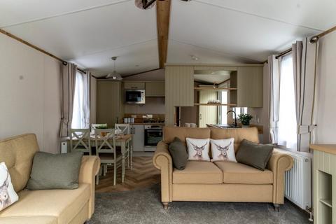 2 bedroom lodge for sale, Solent Breezes Holiday Park