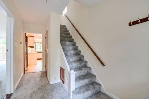 5 Markfield Road, Caterham, CR3 6RP