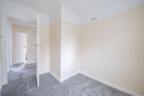 5 Markfield Road, Caterham, CR3 6RP