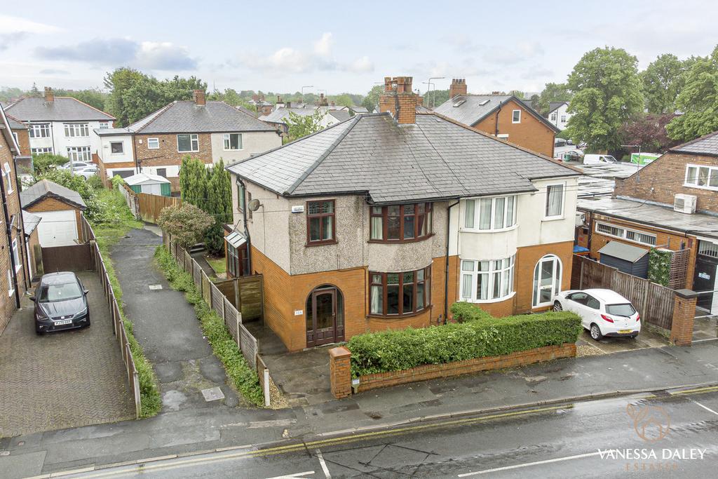 Sharoe Green Lane, Preston, PR2 3 bed semidetached house for sale £