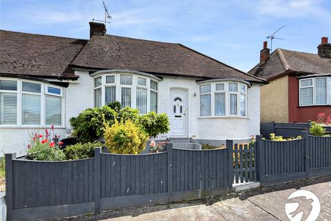 2 bedroom bungalow for sale, Delce Road, Rochester, Kent, ME1