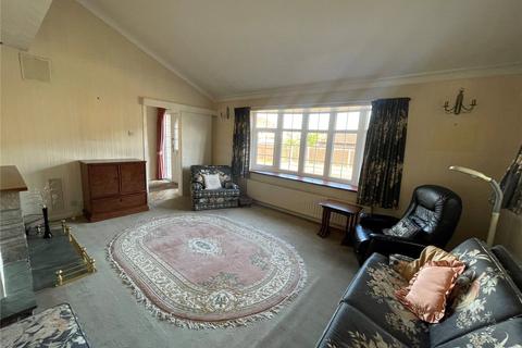 3 bedroom bungalow for sale, Hockley Rise, Hockley, Essex, SS5