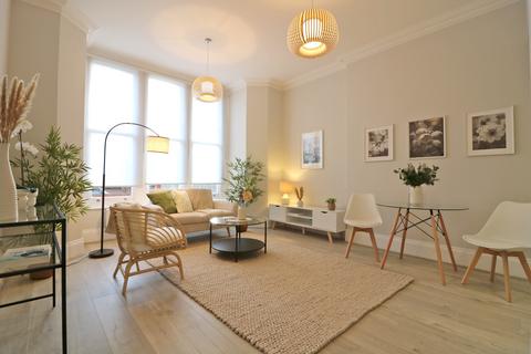 1 bedroom flat for sale, Montpelier Road, Ealing, London, W5