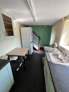 117 Miskin Road, Tonypandy, CF40 2QN