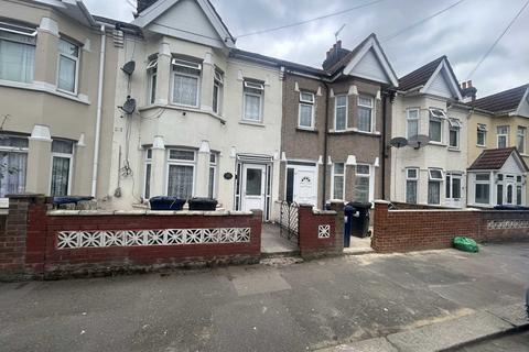 4 bedroom terraced house for sale, Woodlands Road, Southall, UB1