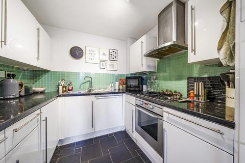 1 bedroom flat for sale, St James's Drive, Balham