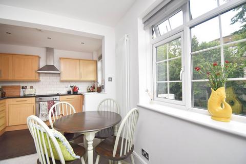 1 bedroom apartment for sale, Hersham Road, Walton-on-Thames, KT12