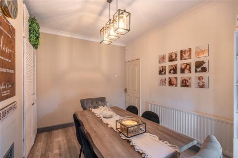 70 Crossland Crescent, Wolverhampton, WV6 9JY