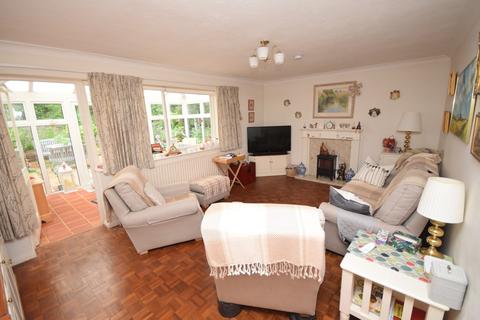 4 bedroom link detached house for sale, Sandrock Hill Road, Wrecclesham, Farnham, GU10