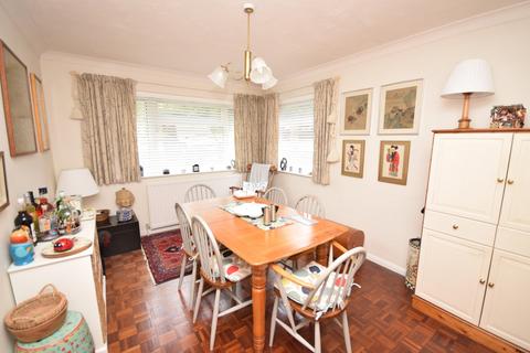 4 bedroom link detached house for sale, Sandrock Hill Road, Wrecclesham, Farnham, GU10