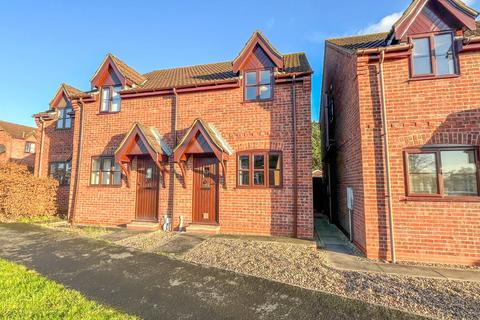 2 bedroom semi-detached house to rent, Elwes Street, Brigg, North Lincolnshire, DN20