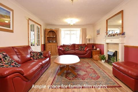 4 bedroom detached house for sale, Shepherds Fold, Swaffham PE37