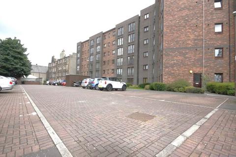 3 bedroom flat to rent, Hermand Street, Slateford, Edinburgh, EH11