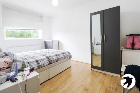 3 bedroom maisonette for sale, Godstow Road, London, SE2