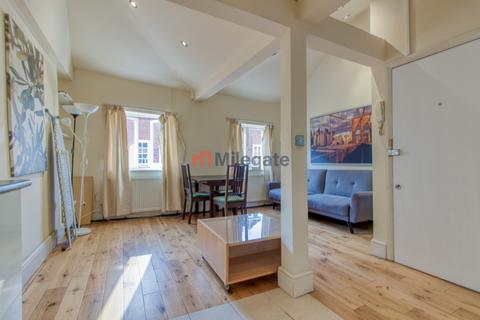 1 bedroom flat to rent, Earlham Street, London WC2H
