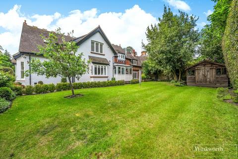 House for sale, College Ride, Bagshot, Surrey, GU19