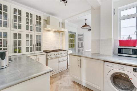 4 bedroom apartment to rent, Hammersmith Road, London, W6