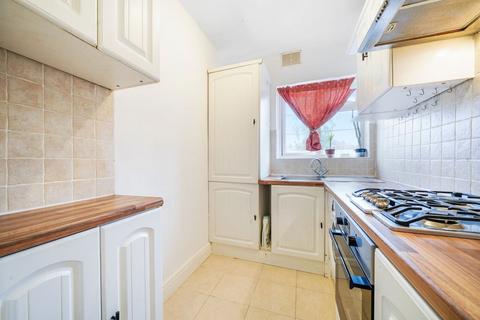14 Alexandra Close, Harrow, HA2 8QA