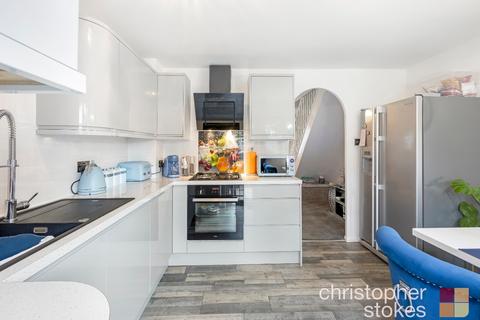 63 Jacksons Drive, Cheshunt, Waltham Cross, EN7 6HW