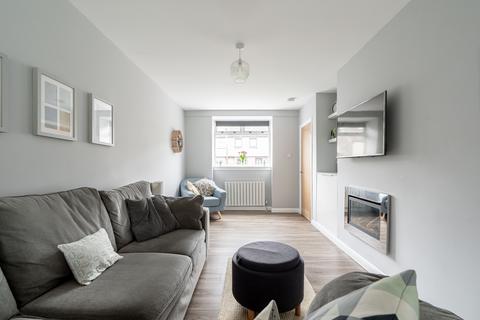 69 Broomhall Road, Edinburgh, EH12 7PP