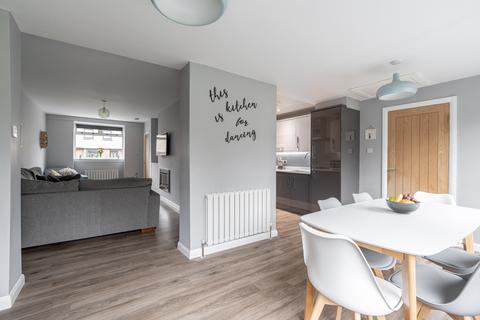 69 Broomhall Road, Edinburgh, EH12 7PP