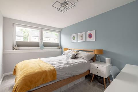 69 Broomhall Road, Edinburgh, EH12 7PP