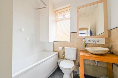 2 bedroom terraced house for sale, Hesperus Crescent, E14, Canary Wharf, London, E14