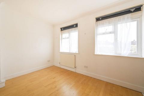 6 Hesperus Crescent, London, E14 3AD