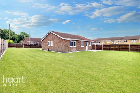 3 bedroom semi-detached bungalow for sale, Kevin Walk, Dereham