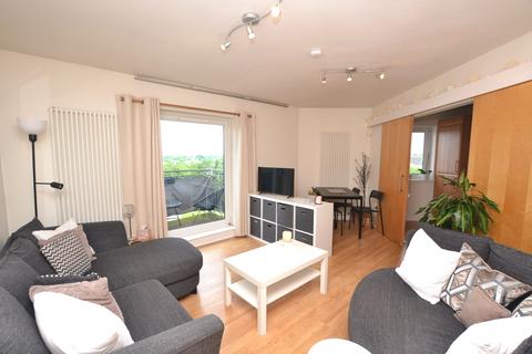 2 bedroom flat to rent, Drybrough Crescent, Edinburgh, EH16