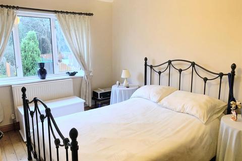 63 Ashill Road, Rednal, Birmingham, B45 9RB