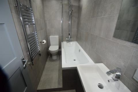 2 bedroom end of terrace house to rent, Ernest Street, Cheadle, SK8 1PN