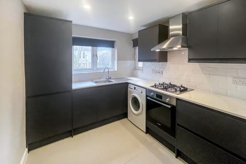 2 bedroom apartment to rent, Sheen Gate Gardens, East Sheen, London, SW14