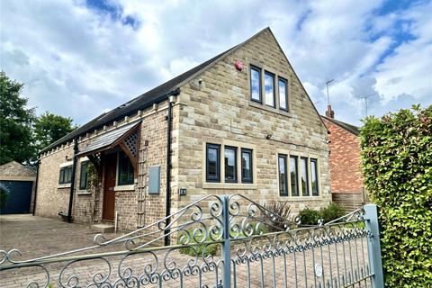 4 bedroom bungalow for sale, Moor Lane, Gomersal, Cleckheaton, BD19