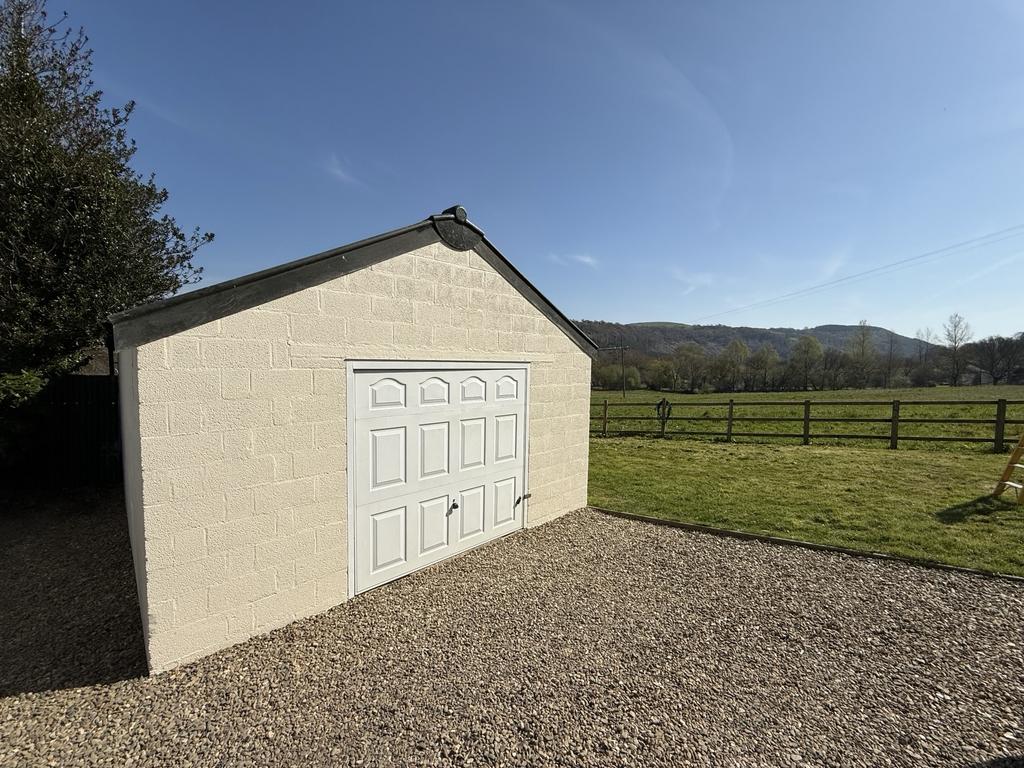 Detached Garage/Workshop