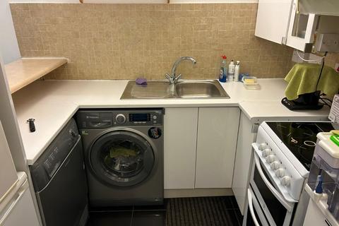 1 bedroom flat for sale, Chasewood Avenue, Enfield, EN2