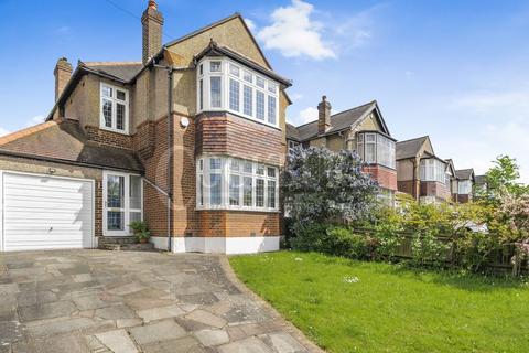 3 bedroom detached house for sale, Crouch Croft, New Eltham, SE9