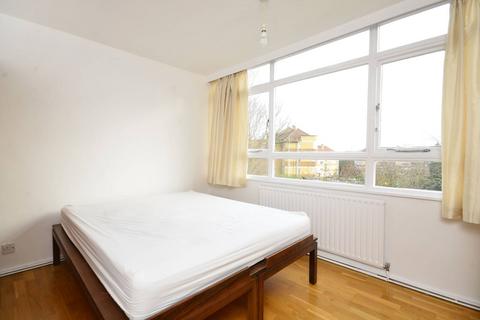 3 bedroom flat to rent, Kersfield Road, Putney, London, SW15