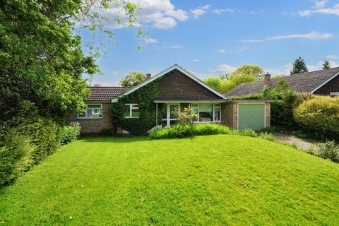 3 bedroom bungalow for sale, Cottons Lane, Ashton-Under-Hill, Worcestershire, WR11