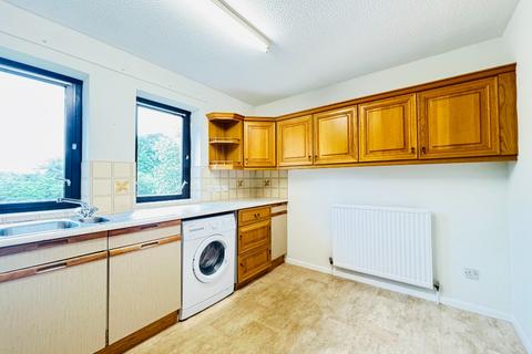 2 bedroom flat to rent, Durward Court, Shawlands, Glasgow, G41