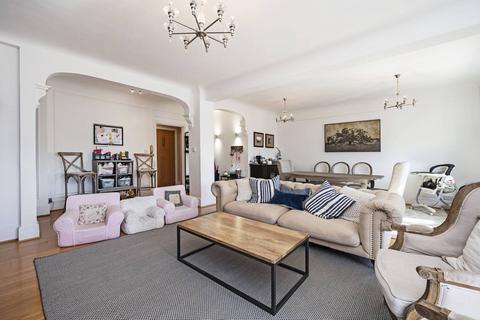 5 bedroom flat to rent, Hall Road, St John's Wood, London, NW8