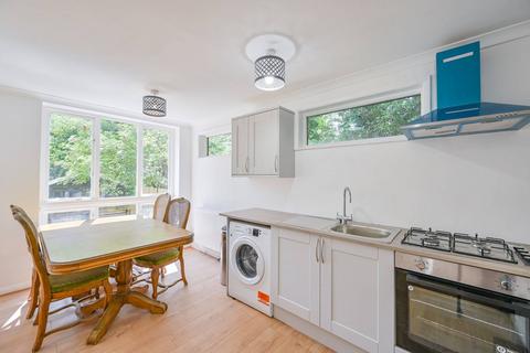 1 bedroom flat to rent, Aylmer Drive, Stanmore, HA7