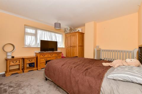 2 bedroom end of terrace house for sale, Oriole Way, Larkfield, Aylesford, Kent