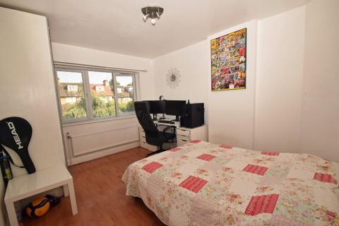79 Monks Drive, London, W3 0ED