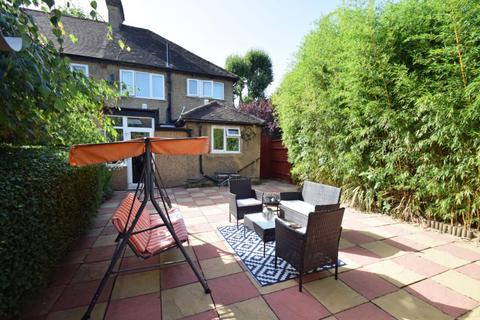 79 Monks Drive, London, W3 0ED