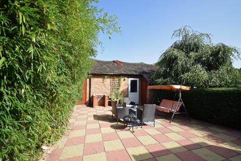 79 Monks Drive, London, W3 0ED