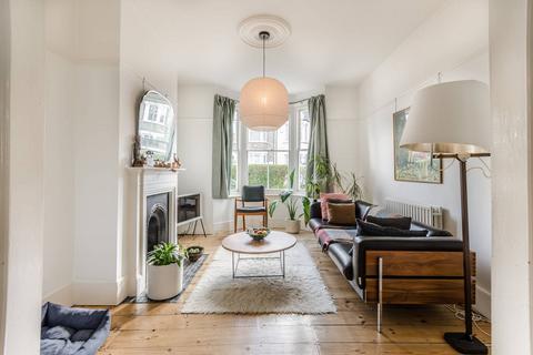 71 Clacton Road, London, E17 8AP